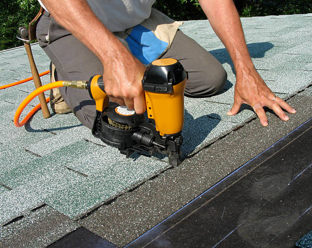 Best Local Roofing Companies  in Elwood, KS